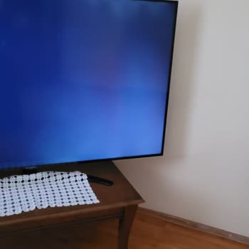 LG Işık Sızması Ve Görüntü Bozukluğu