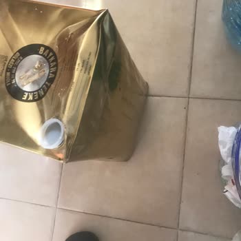 MNG Kargo Ürününüzü Yamultuyor Delerek Taşıyor.