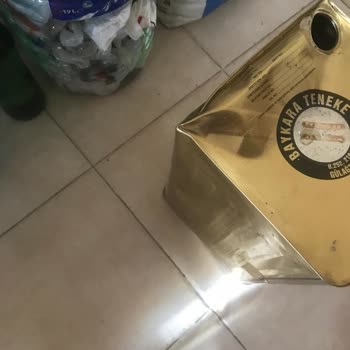 MNG Kargo Ürününüzü Yamultuyor Delerek Taşıyor.