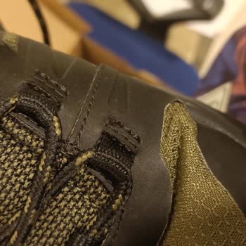 Skechers Su Geçirmez Denilen Ayakkabı Neden Su Aldı