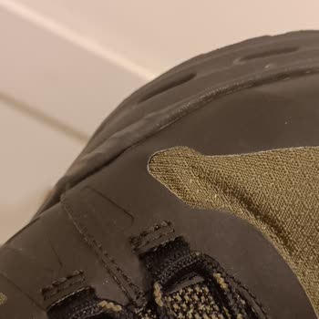 Skechers Su Geçirmez Denilen Ayakkabı Neden Su Aldı
