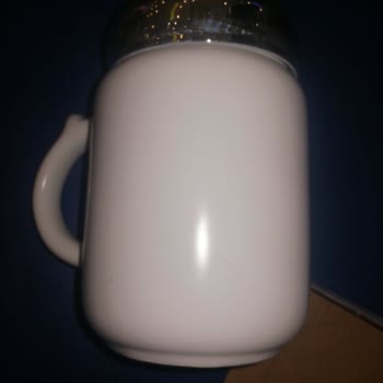 Ecrou Markasında Kahve Fincanında Kahve İcmek Müşteri Hatasıymış