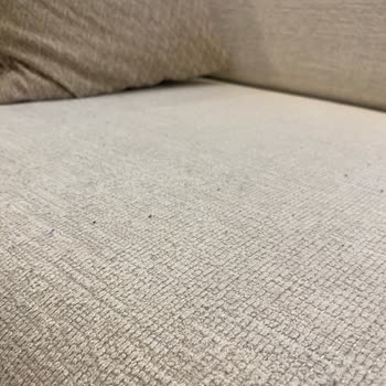 Koltuk Tüylenmesi Tiftiklenmesi Ve Kötü Servis Kötü Satıcı Çetmen
