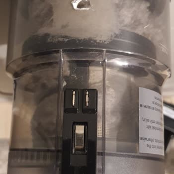 Arçelik Şarjlı Süpürge Toz Hazinesi Kırıldı