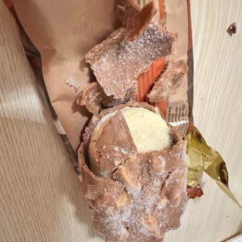 Algida Dondurmalar Erimiş Arkasında Kimse Durmuyor