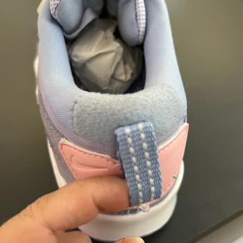 Koray Spor Kusurlu Ürün Satıyor.