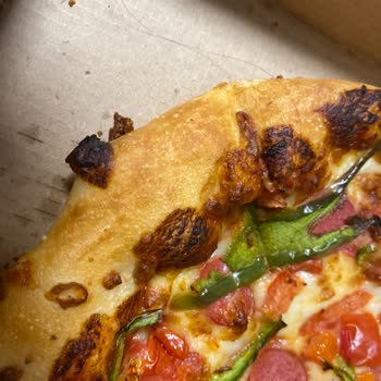 Pizza Hut Pizzadan Saç Çıktı