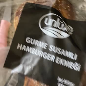BİM Unlüx Hamburger Ekmeğinden Kıymık Çıktı
