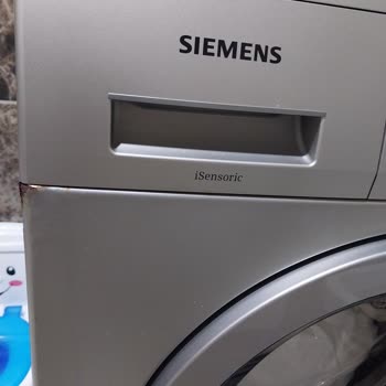 Siemens Çamaşır Makinem Kapağından Su Akıtıyor Akan Su Paslandırdı