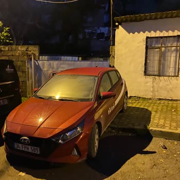 TikTak Kirala Garaj Önüne Hatalı Park