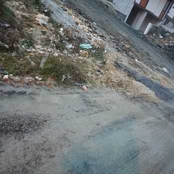 Arnavutköy Belediyesi Sokak 2 Yılı Aşkındır Çamur Pislik İçerisinde