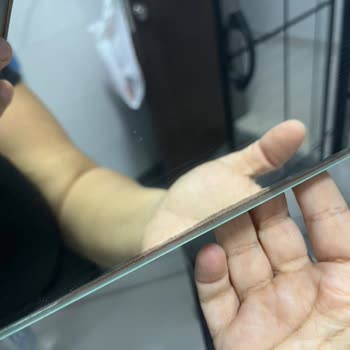 Vitra Banyo Dolabı Ayna Değiştiremiyor 4 Aydır!