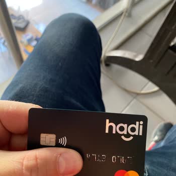 Hadi Tom Pay Parama El Koydu