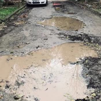 Osmaniye Belediyesi Osmaniye'deki Yol Sorunlarına Dikkat!