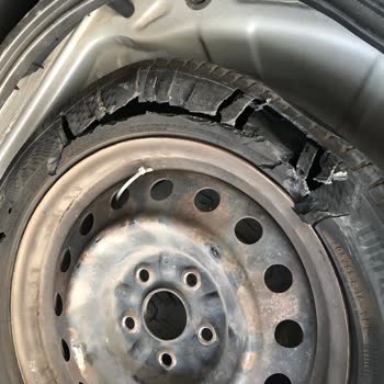 Continental Lastik 8.000km De Patladı!