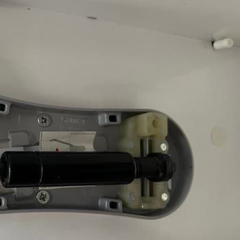 Samet A.Ş Mutfak Dolabı Kapak Pistonlarındaki Sorun