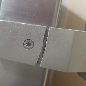 Arçelik Buzdolabının Kolu Koptu Acil Dönüş Bekliyorum