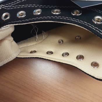 Hopesneakers.tr Defolu Ürün, Satıcı Sattığı Malın Arkasında Durmuyor.