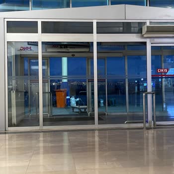 Öz Has Bingöl Turizm Kars-Erzurum Yolculuğunda Otobüs Bekleme Çilesi