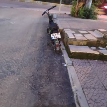 Martı Moped Park Sorunları Ve Yol Kullanım Engelleri