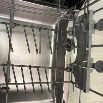 2013 De Alınan Arçelik 6384 Hc Bulaşık Makinesinin Sepetleri Paslandı