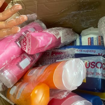 Cosmetica Patlak Gelen Kargo