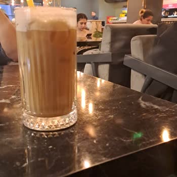 Dilek Pastanesi Avcılar Merkez Kafe Şubesinde Yaşanan Servis Sorunu