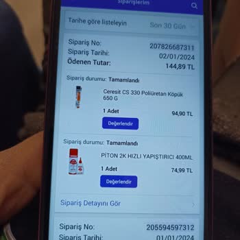 Aras Kargo Hasarlı Ve Ağzı Açık Kargo Paketini Zorla Teslim Ediyor