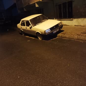 Esenler Belediyesi Kimsesiz Araçlar Ve Çöp Kamyonu Gelmemesi