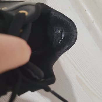Puma Kalitesiz Ayakkabı Sorunu