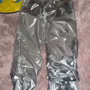 Koton Kız Çocuk Varaklı Paraşüt Pantolon Kalitesizliği
