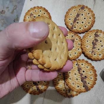 Şimşek Bisküvi ve Gıda Probis'te Krema Yok! Kalite Kontrolsüz Ürün Şaşkınlığı