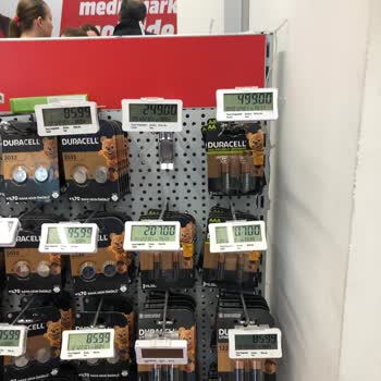 Brandium Media Markt Yanlış Fiyat Etiketi Ve Umarsız Mağaza Müdürü