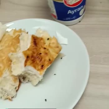 Eker Ayranın İçinden Plastik Çıkması