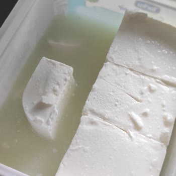 Torku Bozuk Süzme Peynir