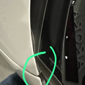 Kosifler BMW 3. Kez Yapılamayan Kaput-seramik-cam Film Beceriksizliği!