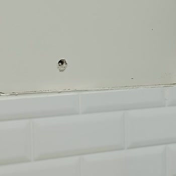 Minar Mobilya Mutfak Dolabının Düşmesi