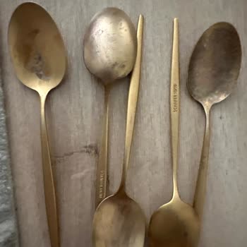 Schafer Kullanılmadan Kararan Kaşıklar Ve İlgisiz Firma