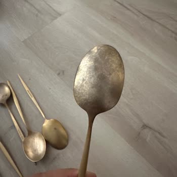 Schafer Kullanılmadan Kararan Kaşıklar Ve İlgisiz Firma