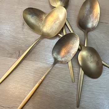 Schafer Kullanılmadan Kararan Kaşıklar Ve İlgisiz Firma