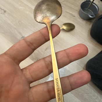 Schafer Kullanılmadan Kararan Kaşıklar Ve İlgisiz Firma