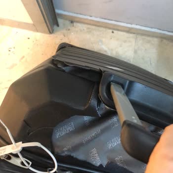 Anadolu Jet Yolculuğumda Valizimin Kırılması