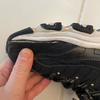 Skechers D'lites Spor Ayakkabı Kalitesizliği