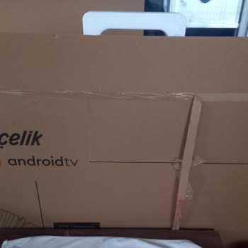 Arçelik Yetkili Servisin Yeni Televizyonu Düşürüp Kırması