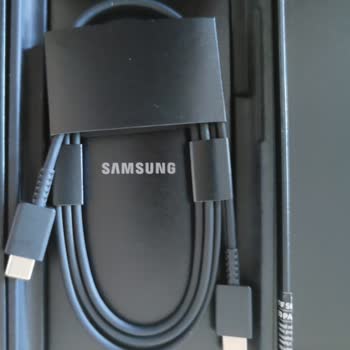 Samsung Telefon 45W "hızlı" Şarj Cihazı Yok!