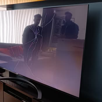 Teknosa Kırık TV Sattı
