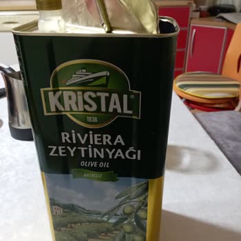 Kristal Yağları K****** R****** Zeytinyağı Tenekesi İçinde Pas