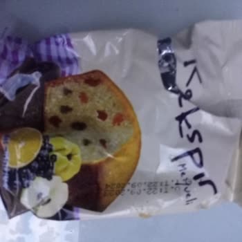 A101 Paketli Kekten Yabancı Cisim Çıktı