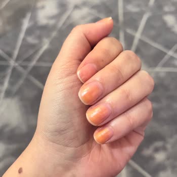 Pastel Kozmetik Pastel Kırmızı Oje Leke Sorunu