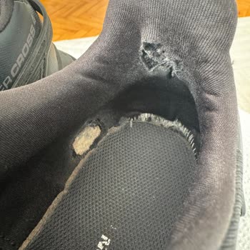 Boyner'den Aldığım Salomon Marka Ayakkabı Kısa Sürede Parçalandı